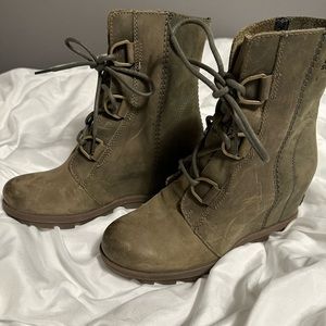 SOREL Joan of Arctic Wedge Boots